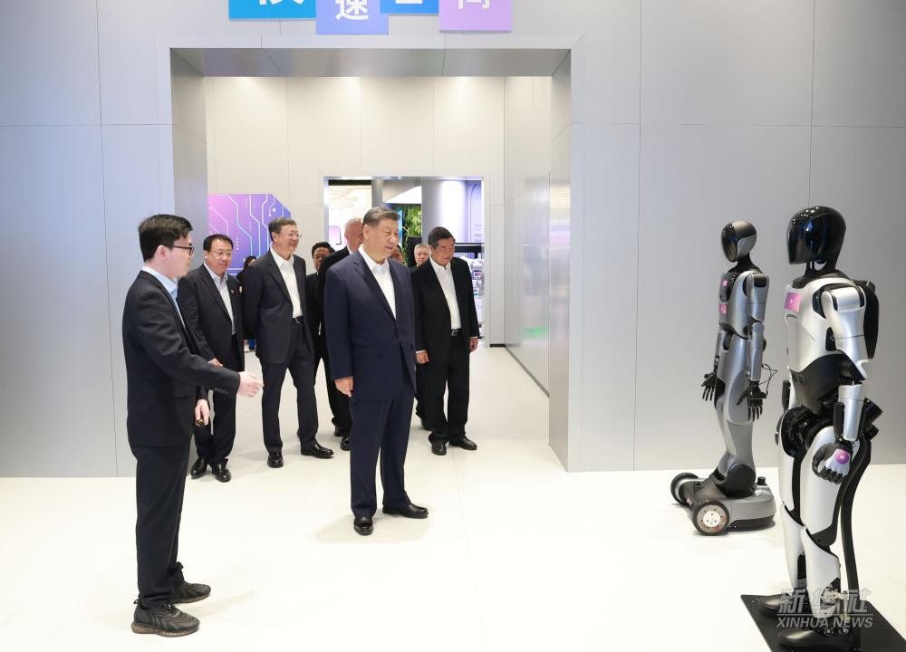 习近平总书记到上海调研，多宝电竞代表具身智能行业汇报进展
